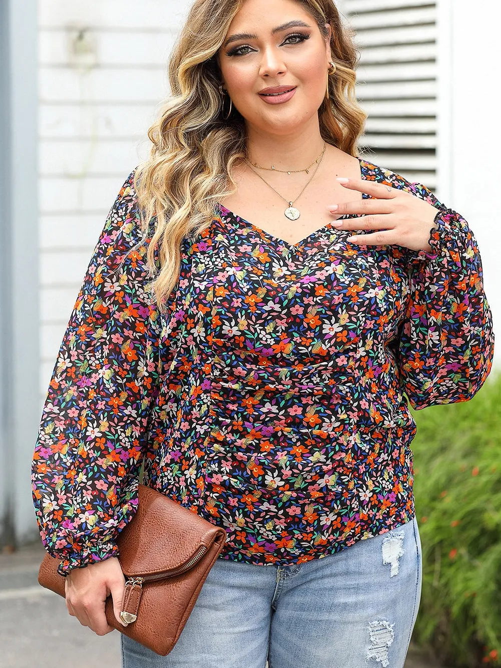 Black Plus Size V Neck Bubble Sleeve Floral Blouse