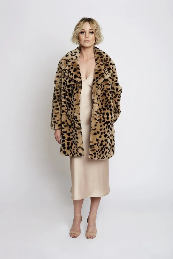 Carrie Leopard Coat