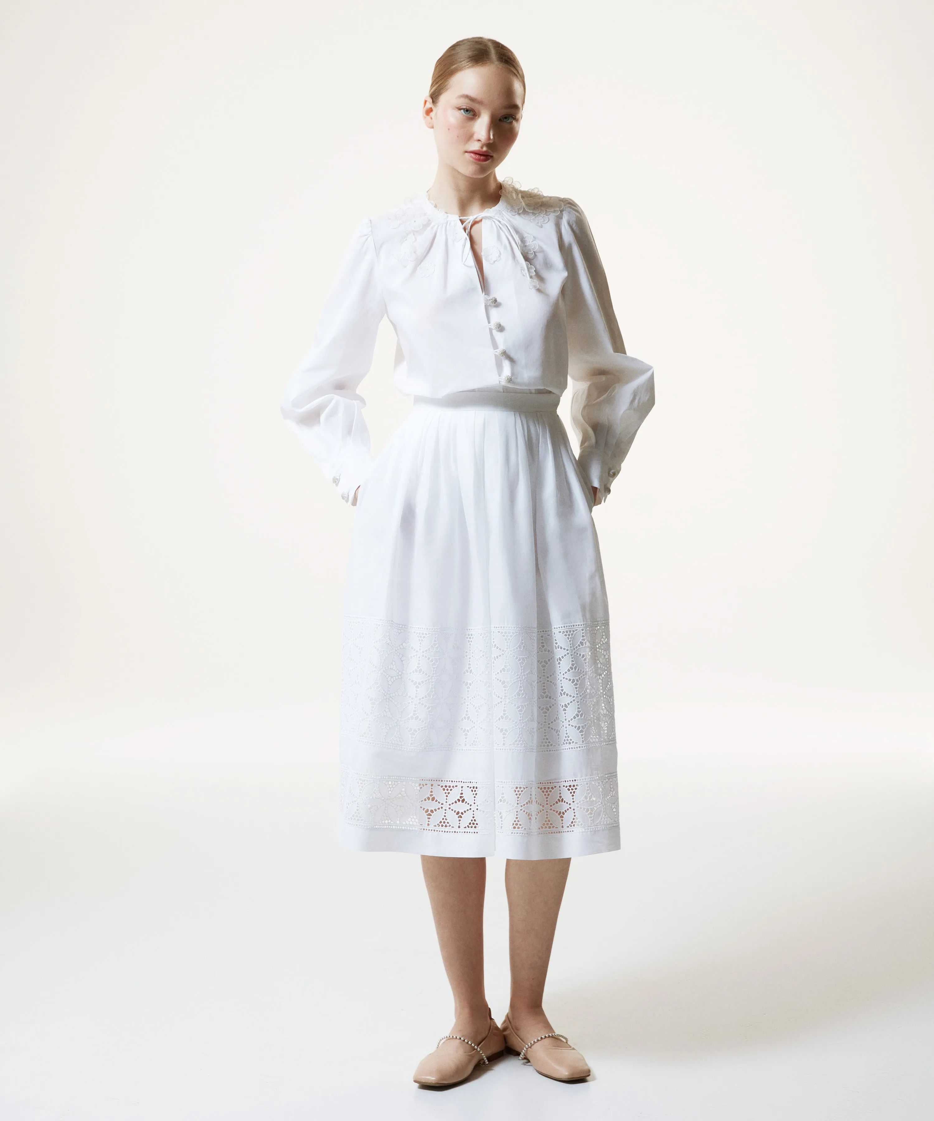 Machka Embroidered Pleated Midi Skirt White