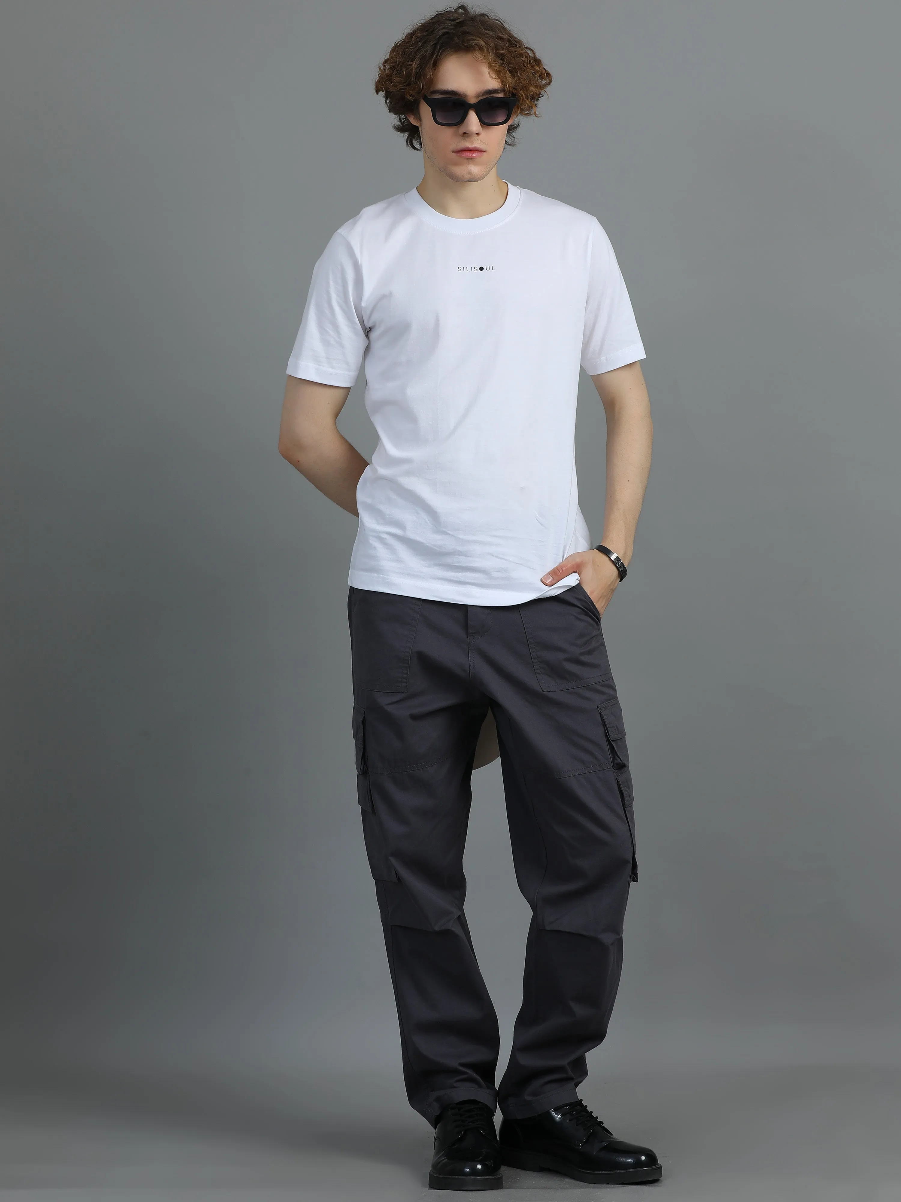 Men 2 Cotton Relaxed Fit Cargo Trousers, Charcoal Grey khakhi