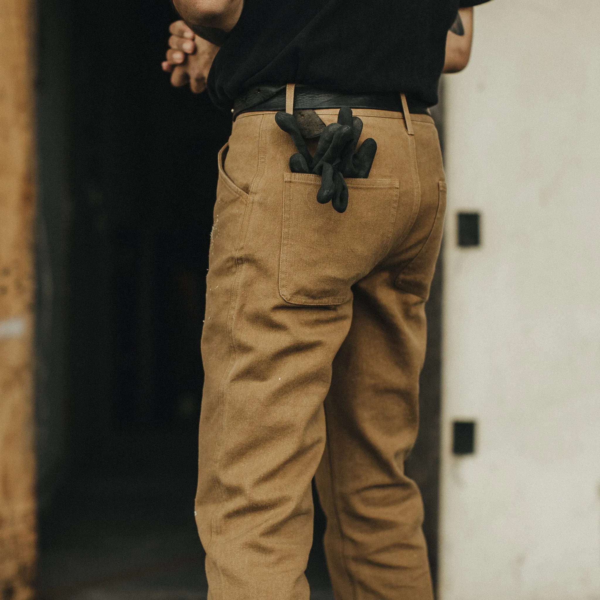 The Camp Pant in British Khaki Boss Duck