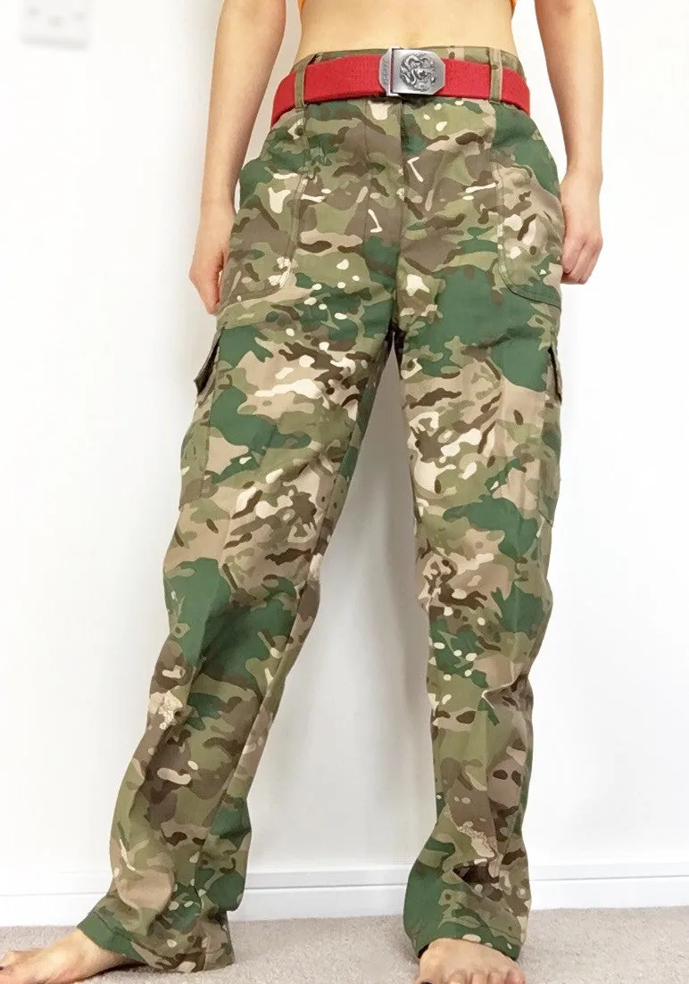 UNISEX OVERSIZE CAMO CARGO TROUSERS