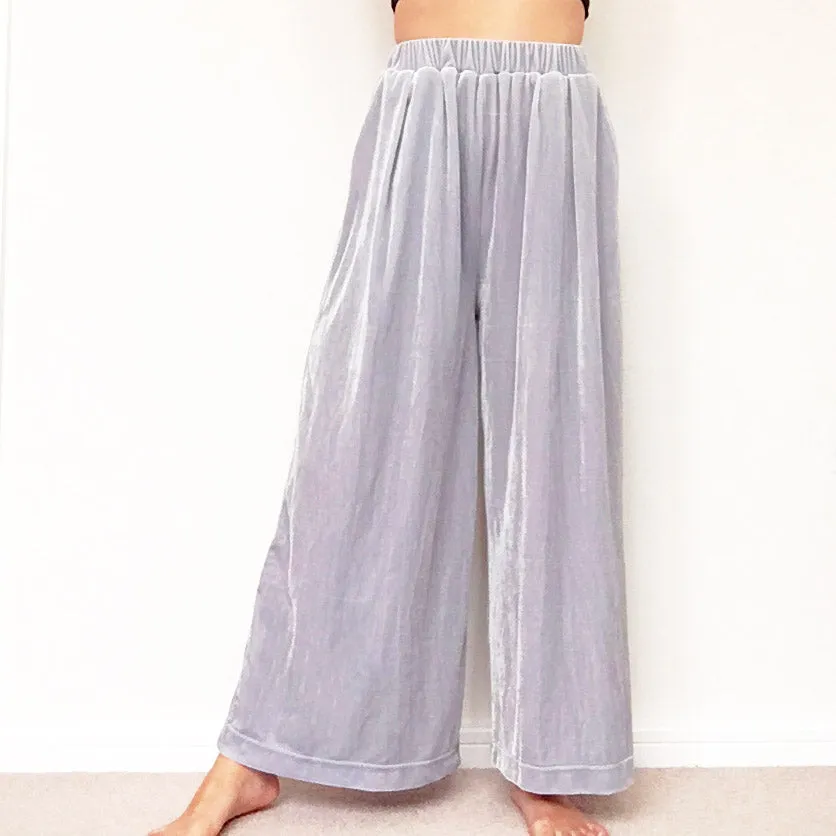 VELVET WIDE LEG GREY TROUSERS